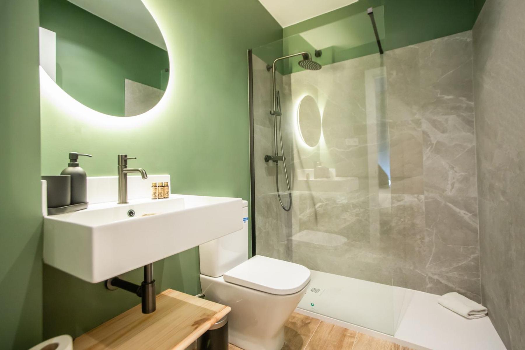 23mal1075- Beautiful 2br Near Sagrada Fa *